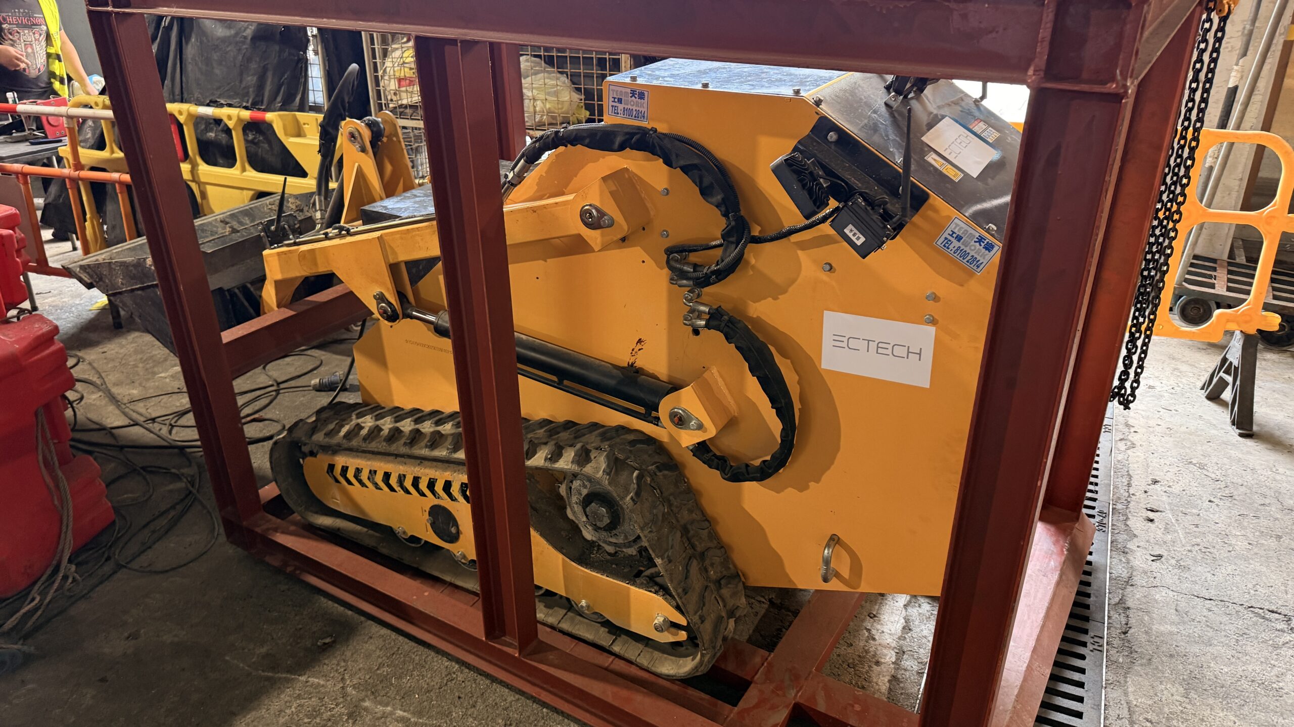 ECTECH tracked equipment for confined space