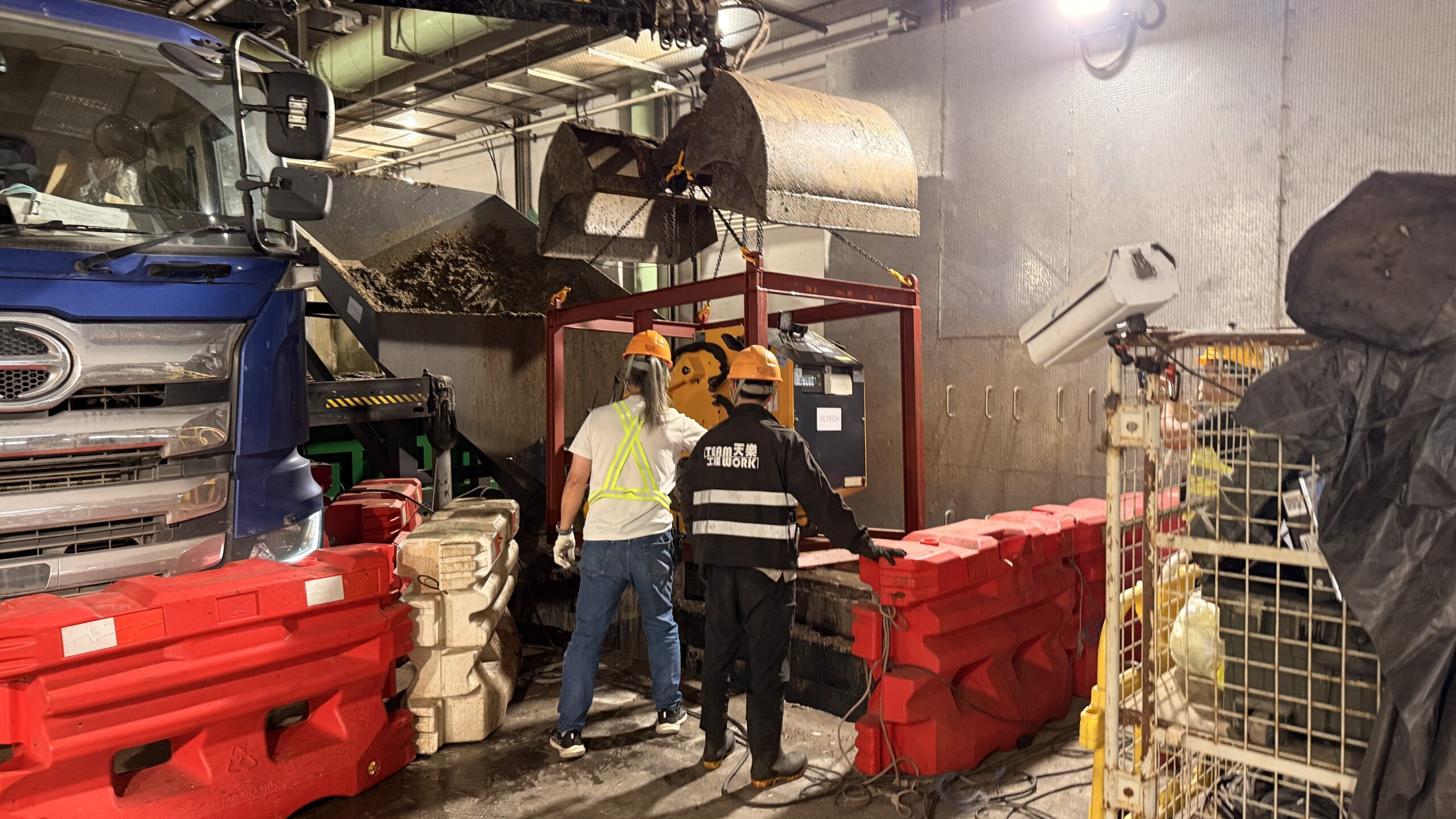 Underground confined space lifting operation